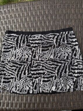 NWT Theory Veronique Skirt